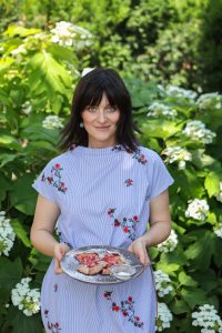Rebarborovo-jahodová chrumkavá galette